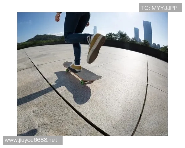 成都滑板队比赛经验引发热议运动滑板的争议与发展探讨 成都滑板队比赛经验引发热议运动滑板的争议与发展探讨